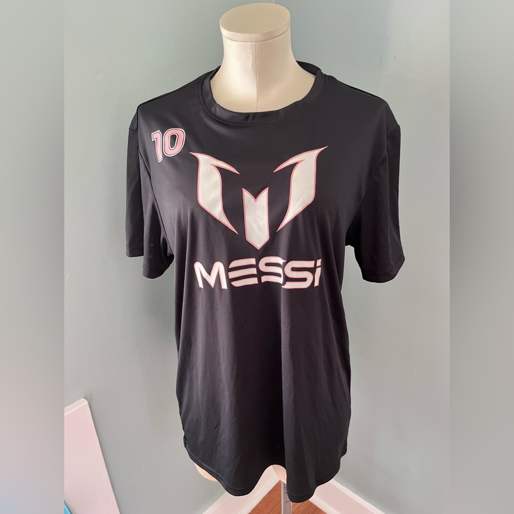NWT Black Messi Graphic active T-Shirt